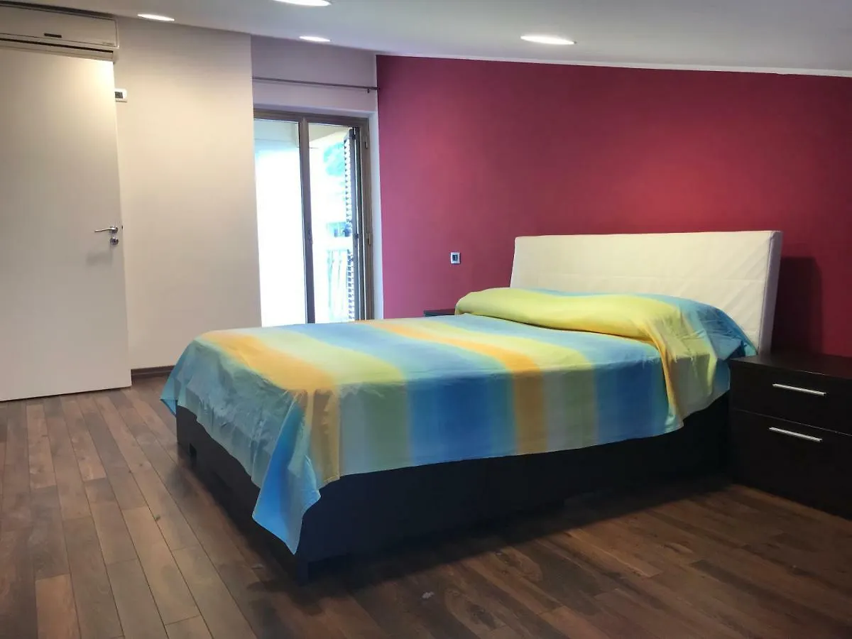Mansarda A Pochi Passi Dal Mare Apartment Brolo